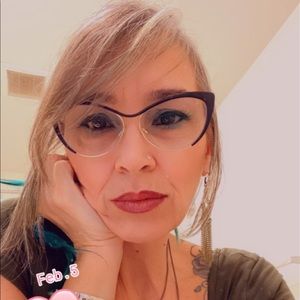 Meet your Posher, Cindy